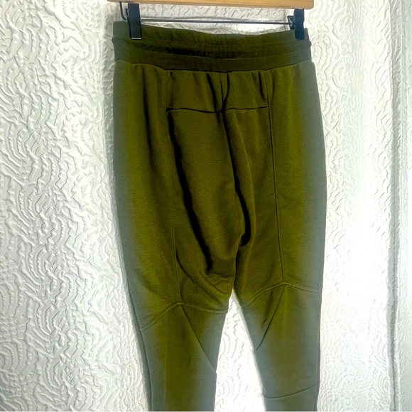 CCC Green Stitching Detailed Leggings - Size CLA - Picture 6 of 11